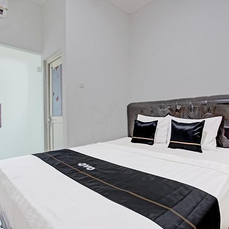 Capital O 91377 Mk Prime Syariah Hotel Semarang Kültér fotó