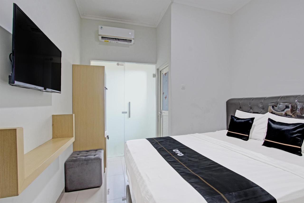 Capital O 91377 Mk Prime Syariah Hotel Semarang Kültér fotó