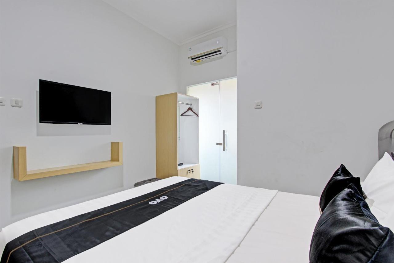 Capital O 91377 Mk Prime Syariah Hotel Semarang Kültér fotó