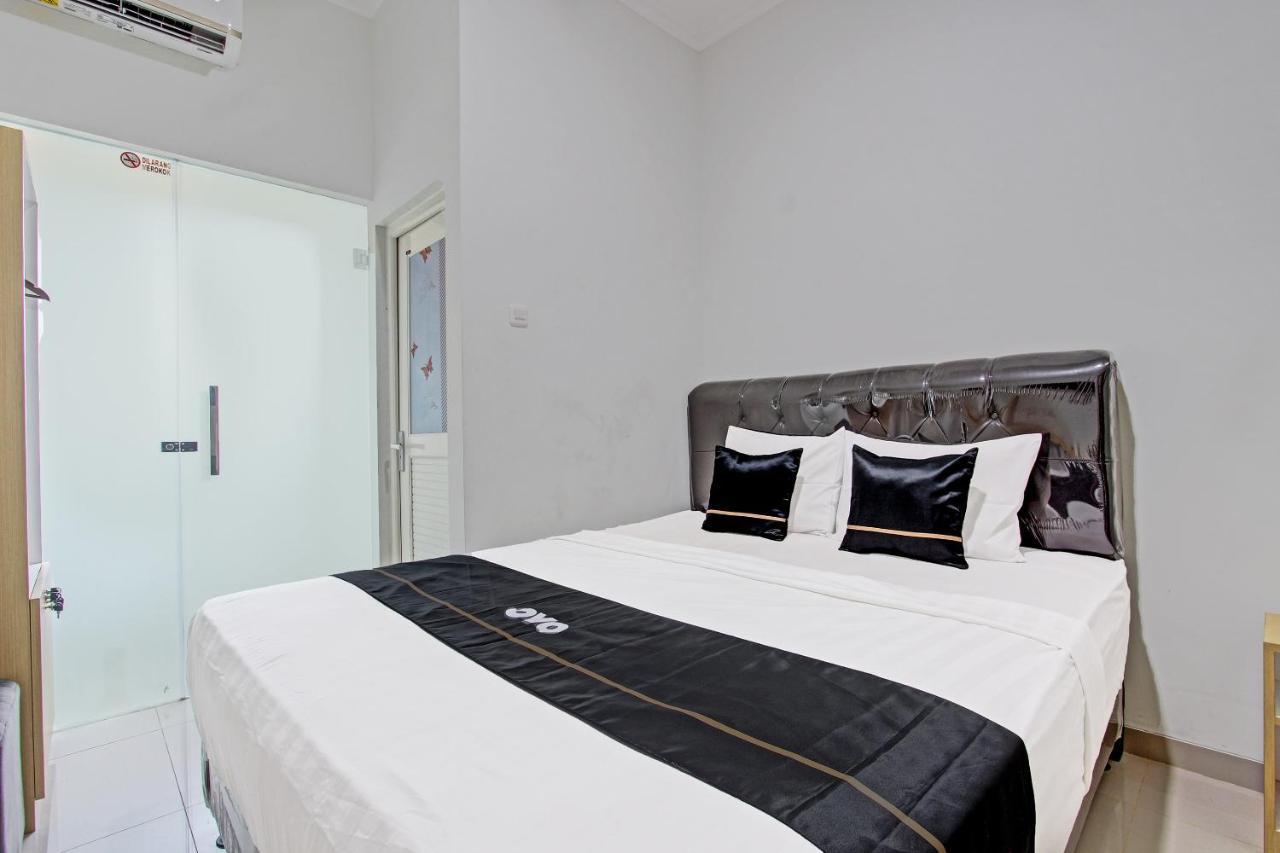 Capital O 91377 Mk Prime Syariah Hotel Semarang Kültér fotó
